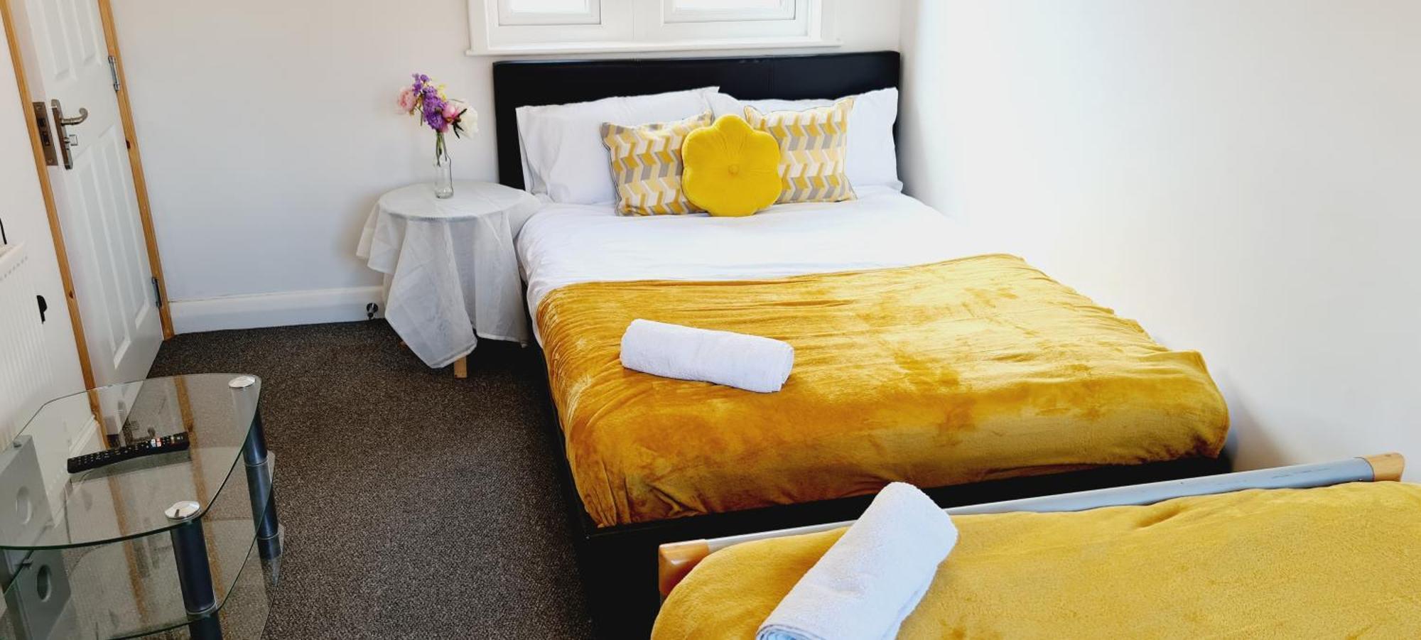 Browning House 3 Bedroom 6 Beds Long Or Short Stay 德比 外观 照片